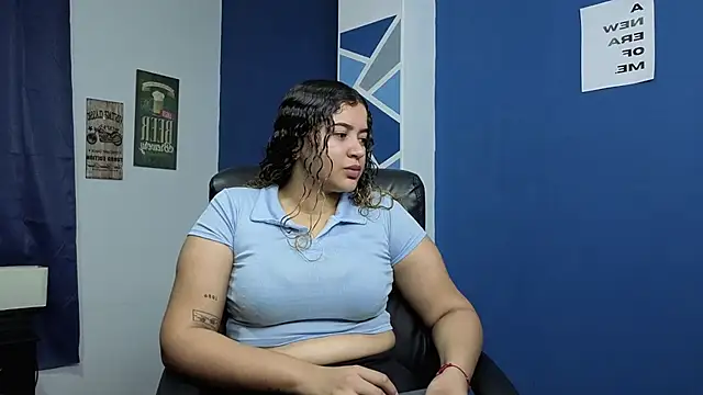 goodgirlxxl online show from April 2026 02:24:02 AM