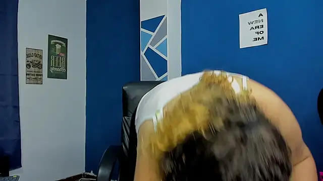 goodgirlxxl online show from March 2026 10:35:01 PM