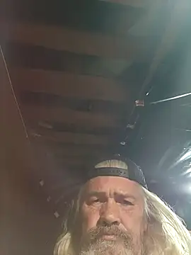 Snapshot of Crazy_Lasko chatting on February 2026 10:21:02 PM Crazy Lasko online show from February 2026 10:21:02 PM