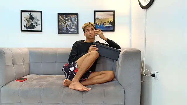 GOLD BOYS online show from May 2026 08:20:02 AM