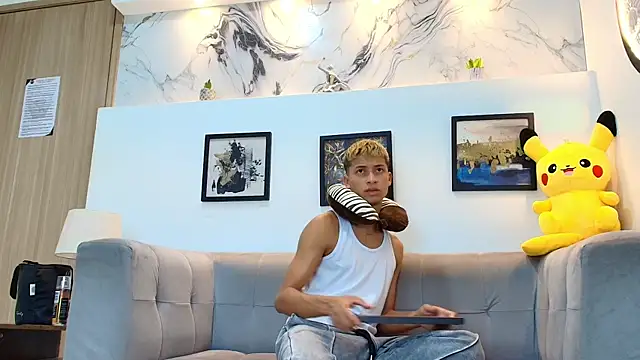 GOLD BOYS online show from May 2026 07:29:05 AM