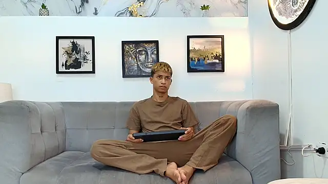 GOLD BOYS online show from May 2026 07:28:01 AM