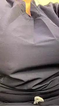 Snapshot of Sara25_07 chatting on February 2026 11:51:01 AM Sara25 07 online show from February 2026 11:51:01 AM