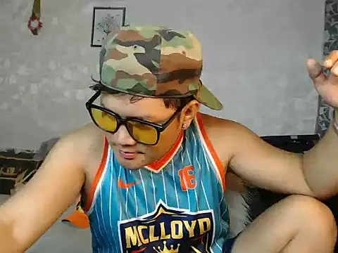 adorableasianboy69 online show from June 2026 08:31:01 AM