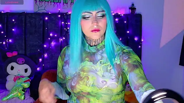 Snapshot of maliciaXpoison chatting on June 2026 03:27:02 AM maliciaXpoison online show from June 2026 03:27:02 AM