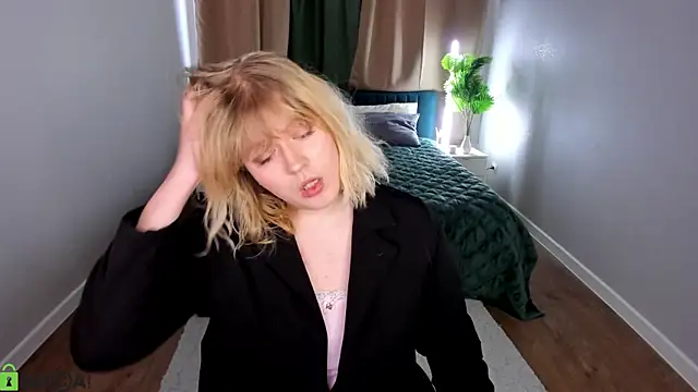 luna c0ra online show from March 2026 09:35:01 AM