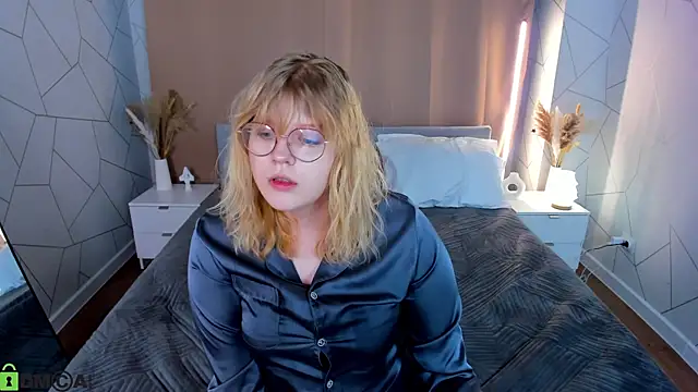 luna c0ra online show from February 2026 01:08:02 AM