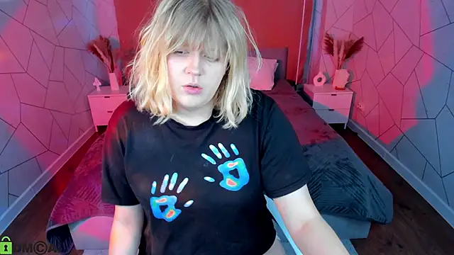 luna c0ra online show from March 2026 01:04:01 AM