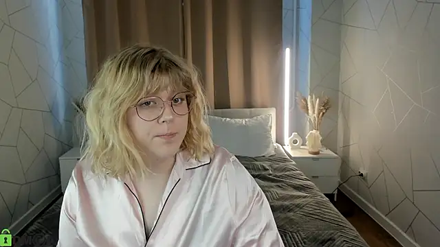 luna c0ra online show from March 2026 01:05:02 AM