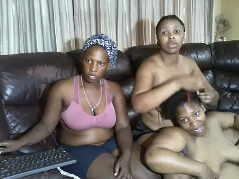 Sky-Diamond online show from February 2026 07:41:02 AM