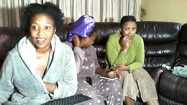 Sky-Diamond online show from March 2026 06:47:01 AM