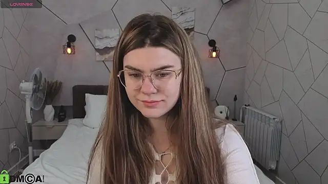 Snapshot of zoe_j0y chatting on February 2026 01:57:02 AM zoe j0y online show from February 2026 01:57:02 AM