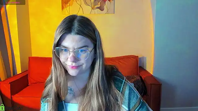 Snapshot of zoe_j0y chatting on February 2026 01:27:02 AM zoe j0y online show from February 2026 01:27:02 AM