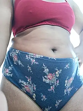 Snapshot of Queen_Saara chatting on February 2026 10:28:02 AM Queen Saara online show from February 2026 10:28:02 AM