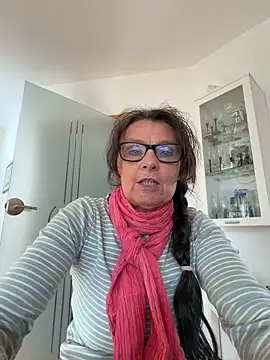 Dance Lady online show from March 2026 01:47:01 PM