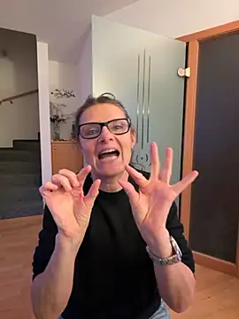 Dance Lady online show from March 2026 10:11:01 PM