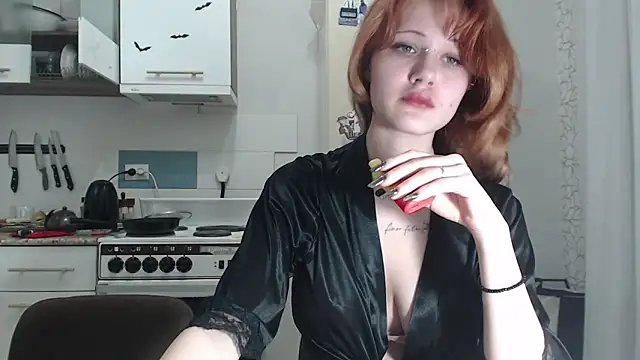 SolarAdrienne online show from March 2026 04:23:01 PM