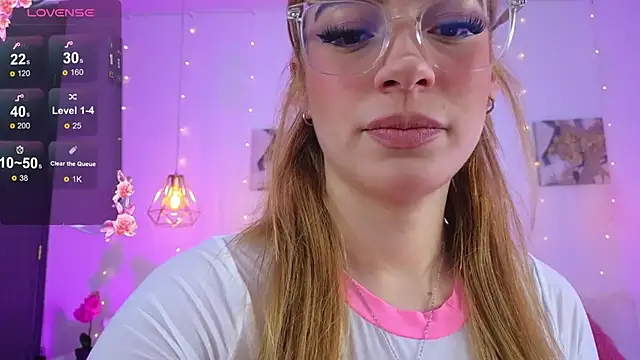 Emma softt online show from April 2026 03:33:01 AM