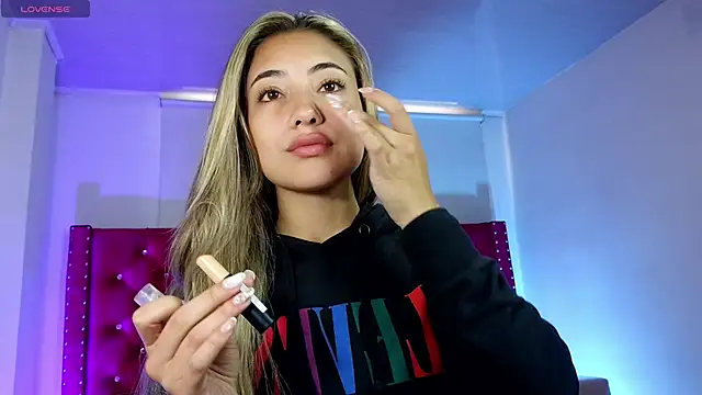 amy ker m online show from April 2026 01:07:01 PM