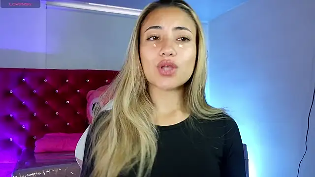 amy ker m online show from April 2026 08:26:01 PM