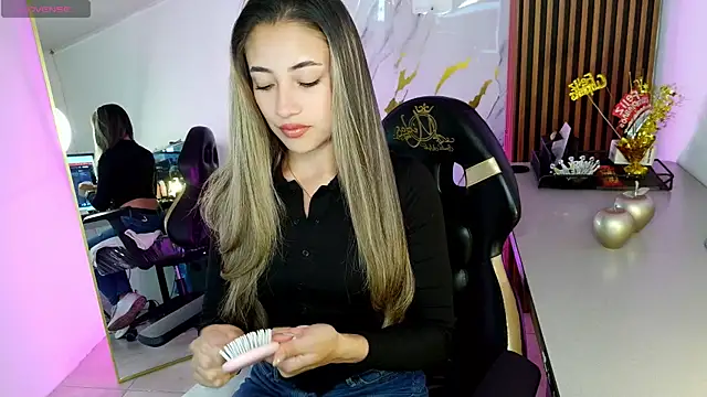 Snapshot of amy_ker_m chatting on February 2026 08:28:01 PM amy ker m online show from February 2026 08:28:01 PM