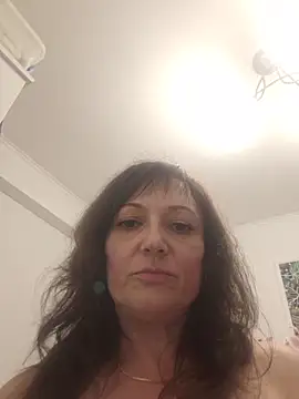 SaraGina online show from April 2026 08:50:01 PM