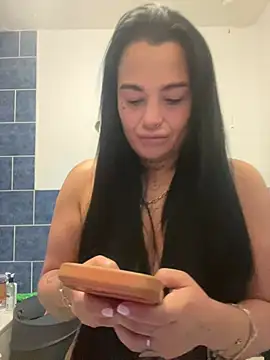 Snapshot of Darkfantisyx chatting on July 2026 11:23:01 PM Darkfantisyx online show from July 2026 11:23:01 PM
