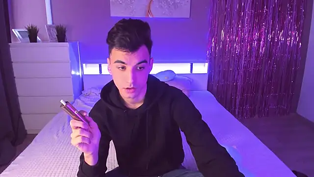 Slendy Knox online show from February 2026 01:52:01 PM