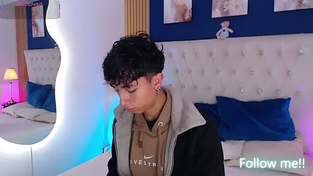 Aiden Rivers  online show from April 2026 12:51:02 PM