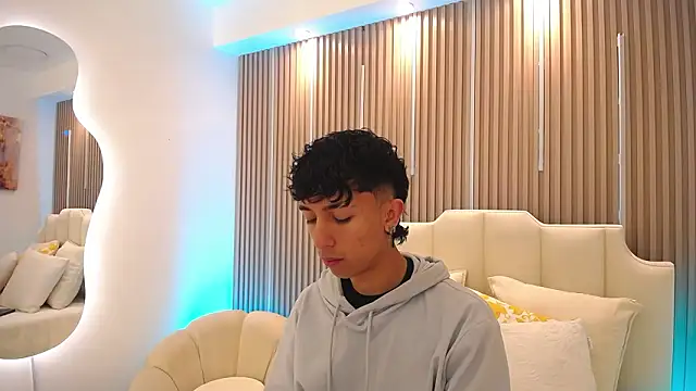 Aiden Rivers  online show from March 2026 01:13:01 PM
