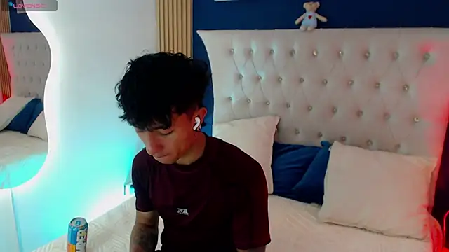 Aiden Rivers  online show from March 2026 12:50:02 PM