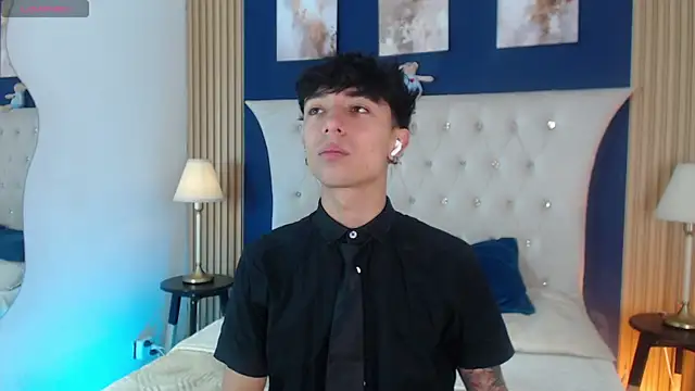 Aiden Rivers  online show from June 2026 01:16:02 PM
