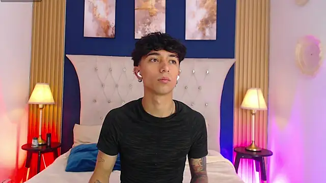 Aiden Rivers  online show from June 2026 01:01:02 PM