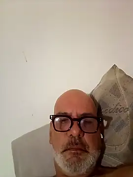 Snapshot of Milwokee chatting on March 2026 12:55:02 AM Milwokee online show from March 2026 12:55:02 AM