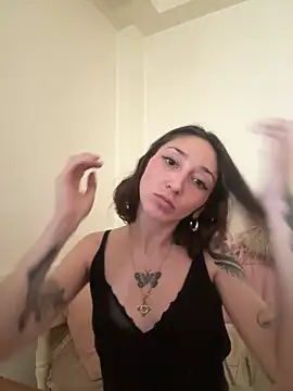 FrutillitaXX online show from March 2026 09:00:02 PM