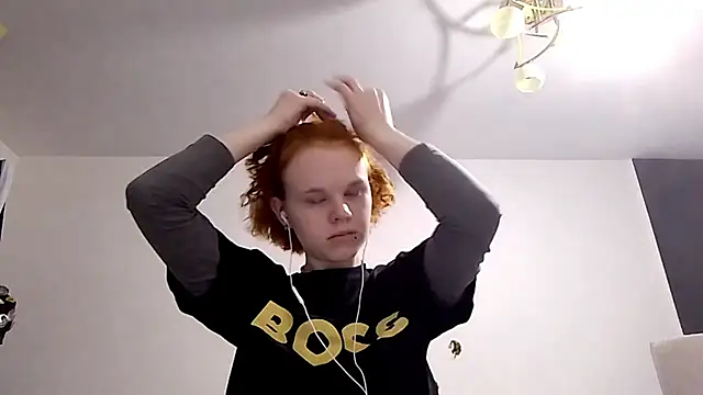 CurlaPettyBom online show from February 2026 08:47:01 AM