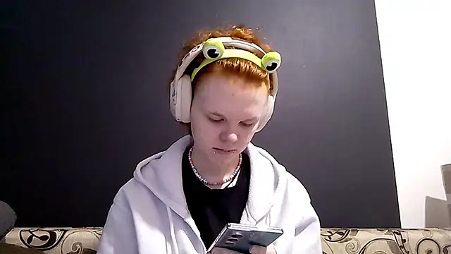 CurlaPettyBom online show from February 2026 08:05:02 AM