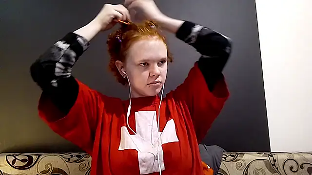 CurlaPettyBom online show from February 2026 08:06:01 AM