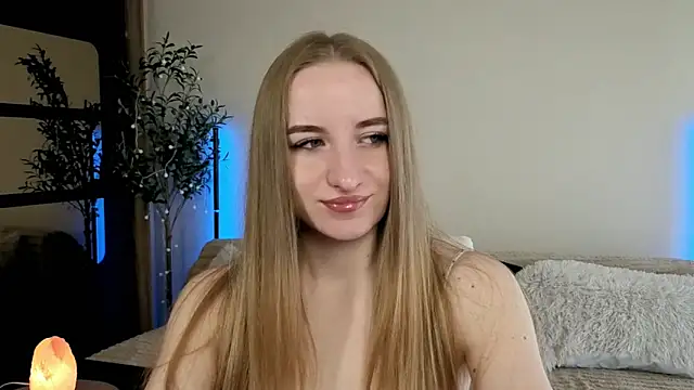 Oxy Foxie online show from May 2026 03:07:02 PM