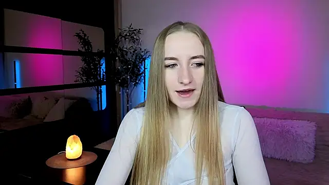 Oxy Foxie online show from May 2026 08:51:02 PM