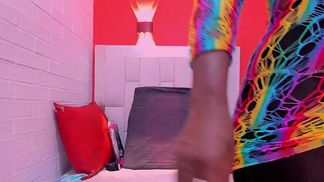 Kendal hot69  online show from February 2026 07:38:01 PM