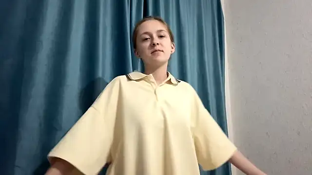 Snapshot of StaticBliss chatting on February 2026 01:19:01 AM StaticBliss online show from February 2026 01:19:01 AM