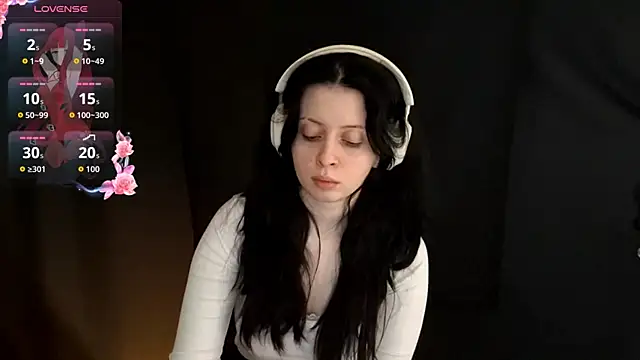 Snapshot of MindyMinty chatting on April 2026 03:13:02 AM MindyMinty online show from April 2026 03:13:02 AM