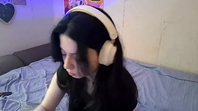 Snapshot of MindyMinty chatting on March 2026 03:19:02 AM MindyMinty online show from March 2026 03:19:02 AM