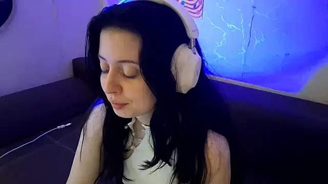 Snapshot of MindyMinty chatting on March 2026 05:22:01 AM MindyMinty online show from March 2026 05:22:01 AM