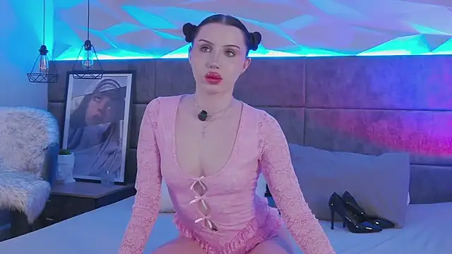 EfiKhalifa online show from March 2026 04:27:02 AM