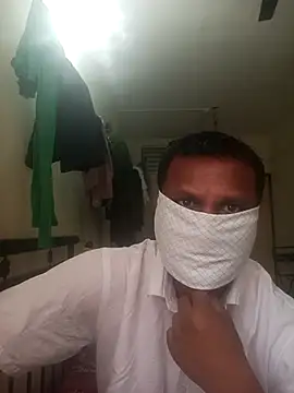 Snapshot of hunk_man chatting on February 2026 12:18:02 PM hunk man online show from February 2026 12:18:02 PM