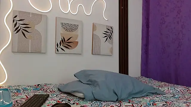 Snapshot of Miss_Ariel chatting on February 2026 04:10:01 AM Miss Ariel online show from February 2026 04:10:01 AM