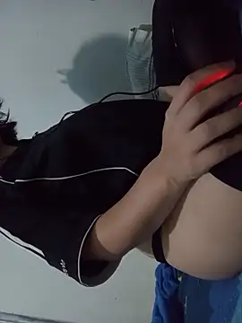 taigaakko online show from April 2026 10:46:01 PM