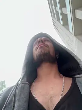 vieiratiago963 online show from May 2026 05:04:02 PM